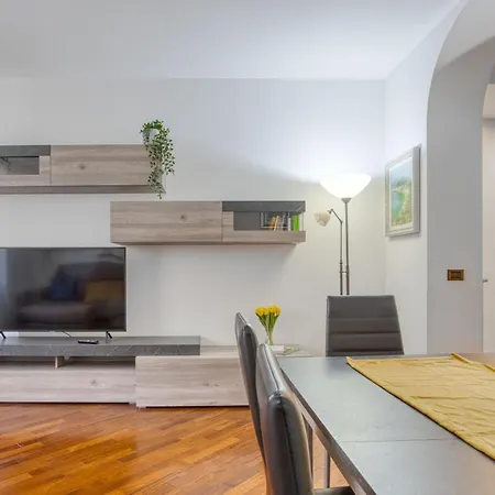 Apartamento Casa Tricolore